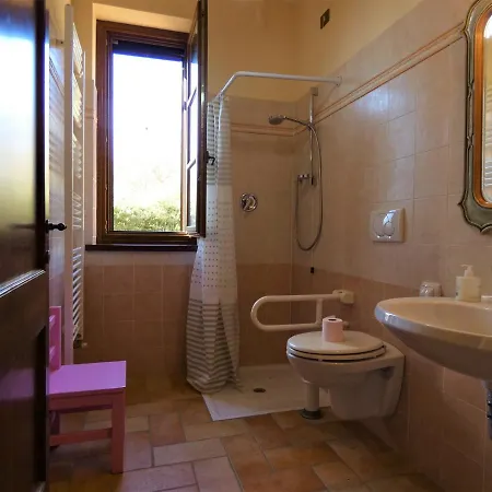 Scappo In Umbria, La Vallata 别墅 *