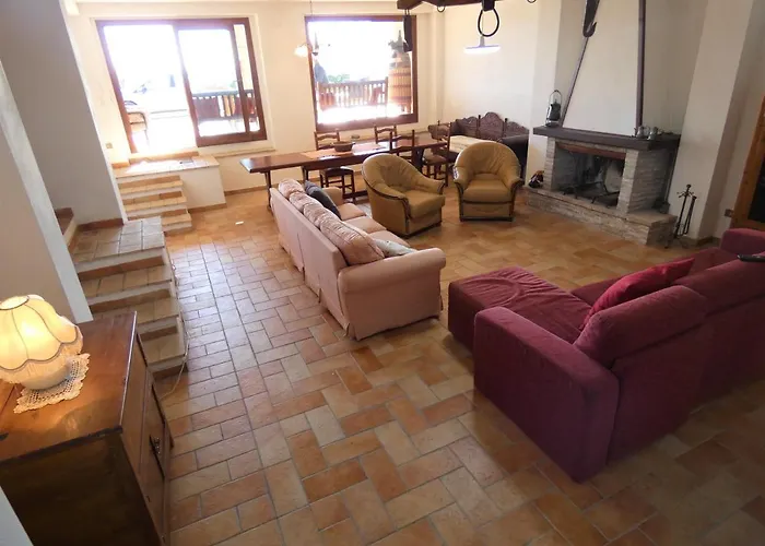 Scappo In Umbria, La Vallata Villa Parrano